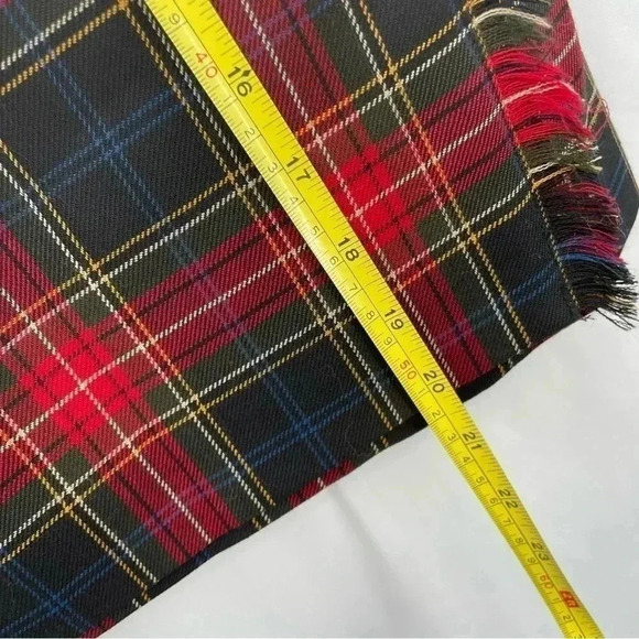 Jones New York Women’s Plaid Wool Skirt 8 Black Red Wrap Unlined - Picture 10 of 11